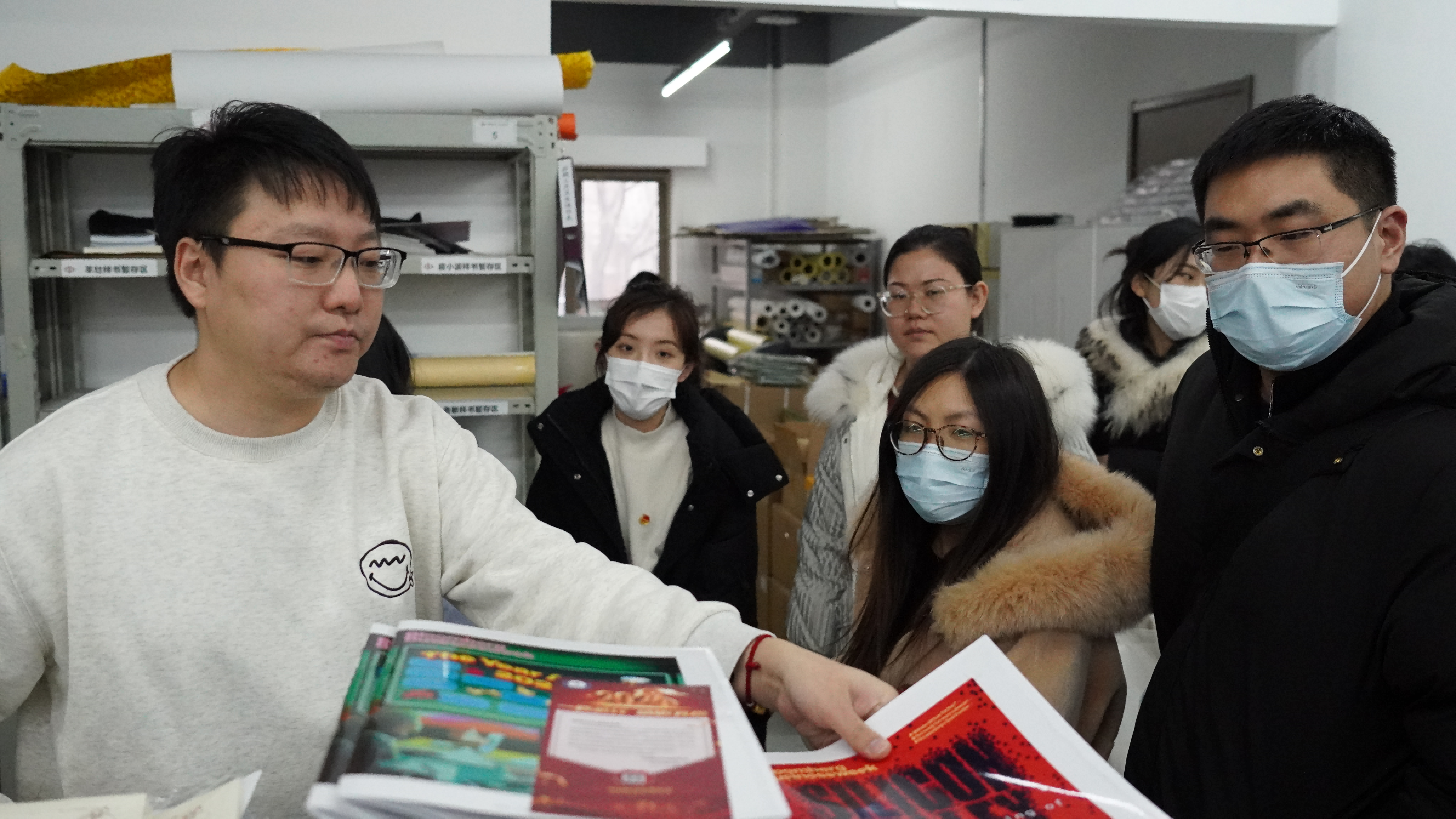 聯(lián)學共建強化理論武裝 求真務實推動高質(zhì)量發(fā)展——中圖公司團委、現(xiàn)教社團支部開展“青年學習匯”聯(lián)合主題團日活動 聯(lián)學共建強化理論武裝 求真務實推動高質(zhì)量發(fā)展——中圖公司團委、現(xiàn)教社團支部開展“青年學習匯”聯(lián)合主題團日活動